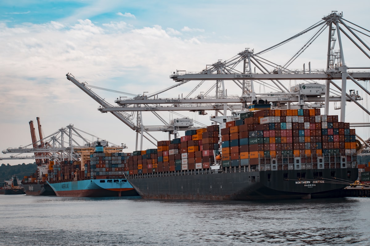 Specialised heavy haulage and machinery